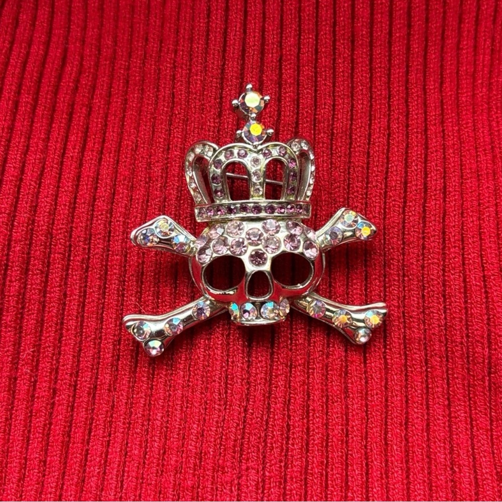 Vivienne Westwood inspired Vintage Silver crystal Skull Brooch with rhinestones